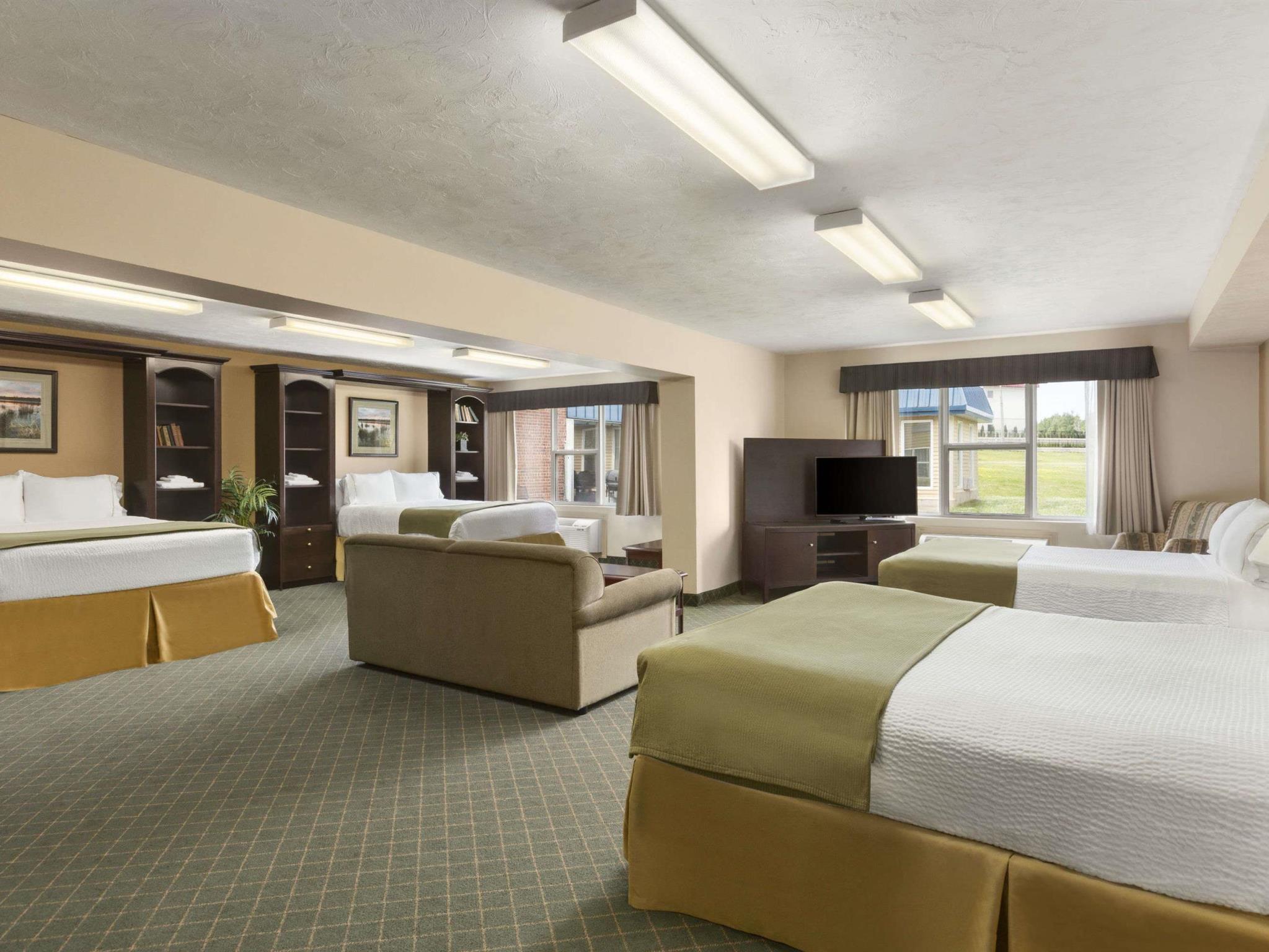 Days Inn & Suites By Wyndham Moncton Eksteriør billede