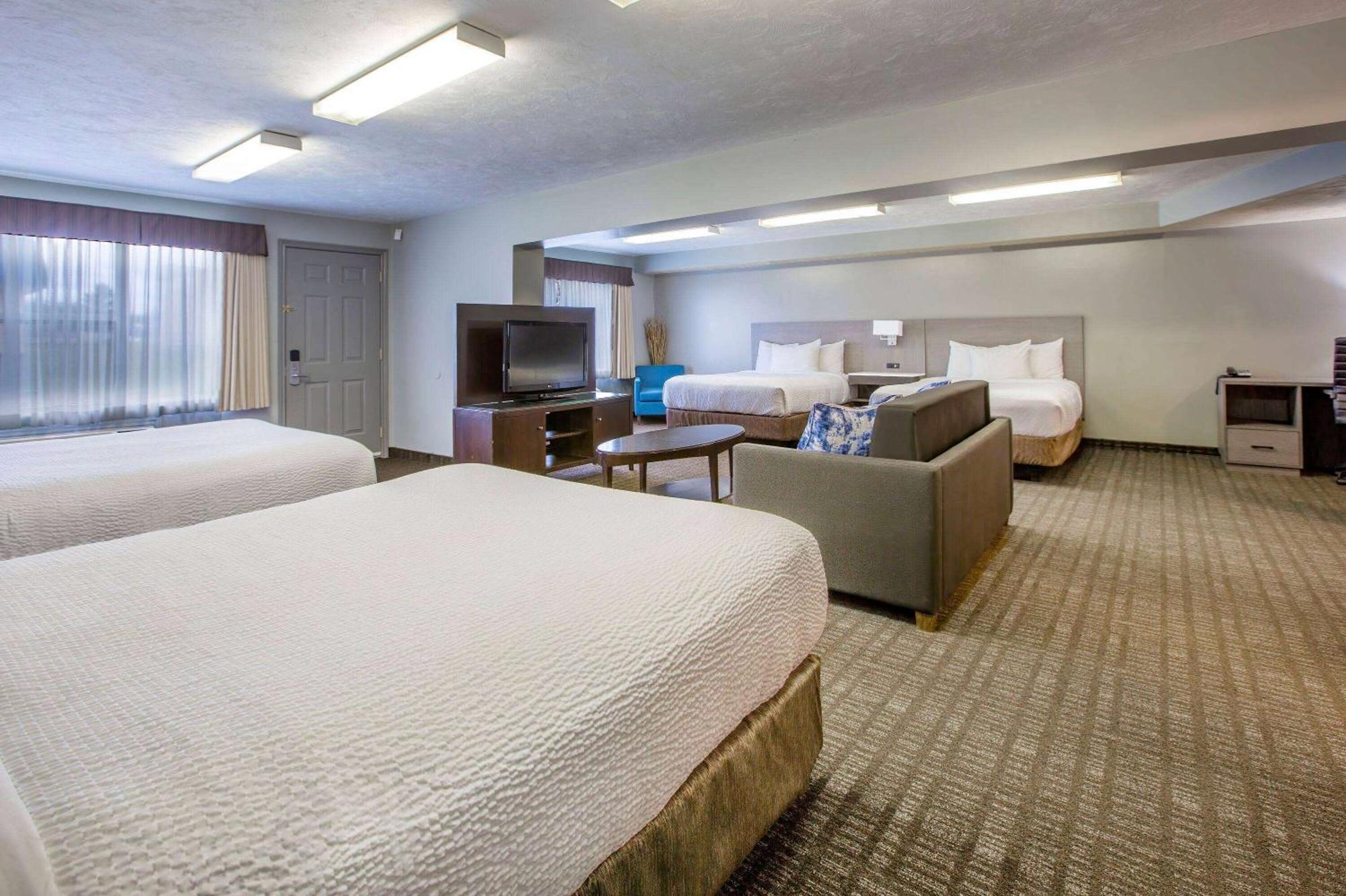 Days Inn & Suites By Wyndham Moncton Eksteriør billede