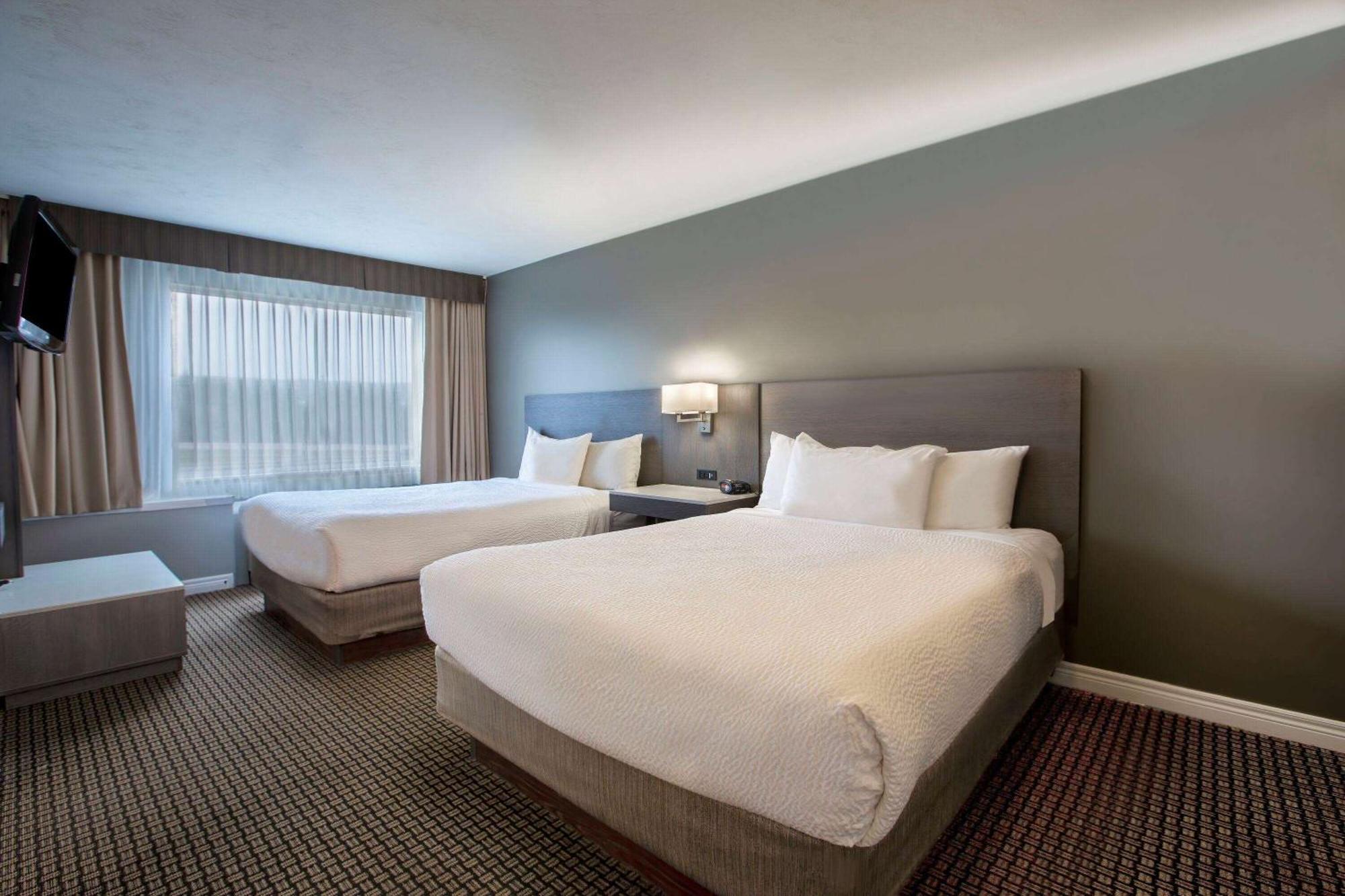Days Inn & Suites By Wyndham Moncton Eksteriør billede