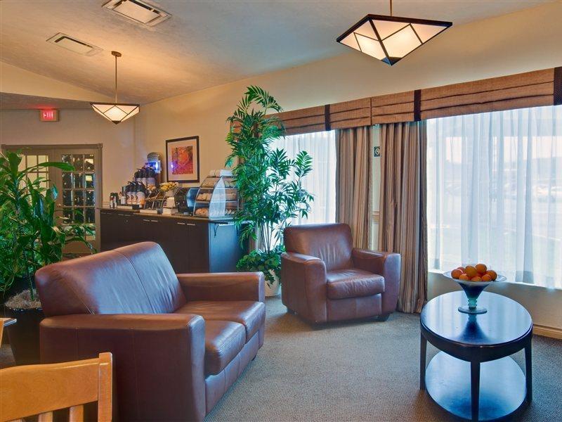 Days Inn & Suites By Wyndham Moncton Eksteriør billede