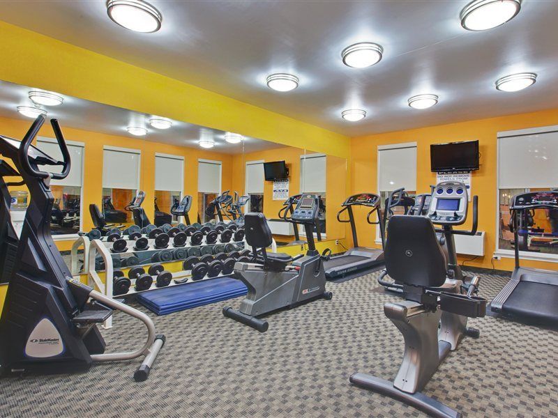 Days Inn & Suites By Wyndham Moncton Eksteriør billede